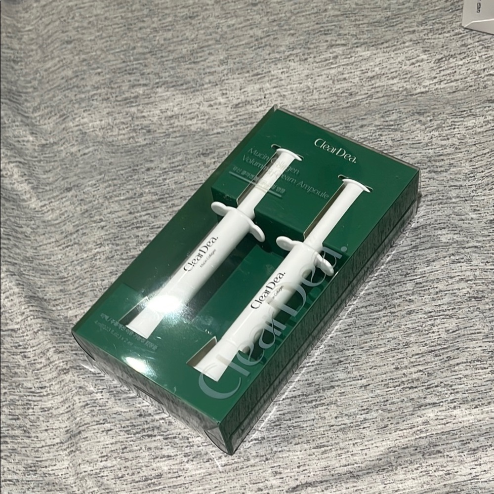 ClearDea mucin collagen volumizing cream